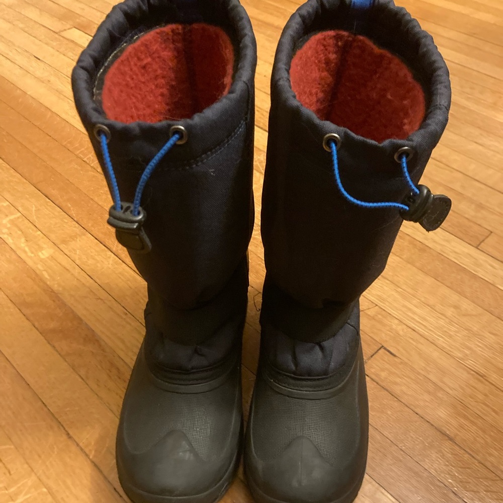 Kamik Rocket boot.  Worn only a couple times!